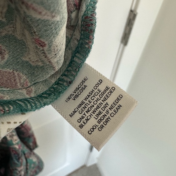 LOFT Drawstring Shorts - Picture 5 of 5